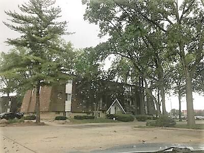 Building Photo - 212 Madison St