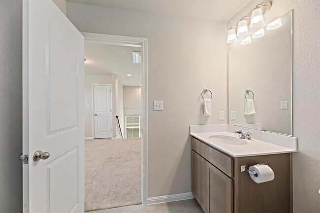 Building Photo - 207 Cherry Blossom Ln