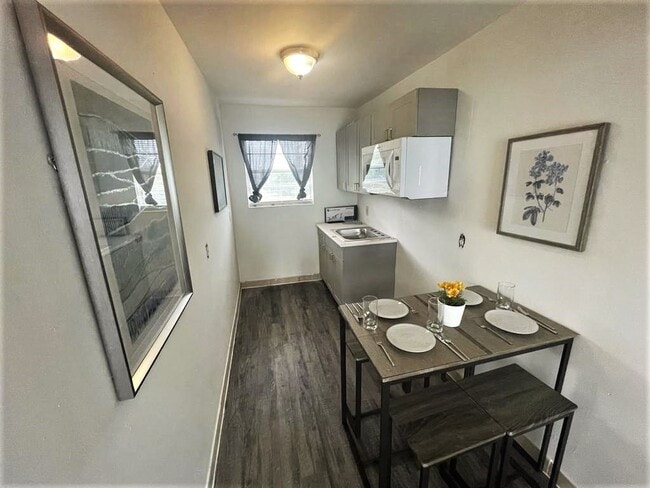 Building Photo - Miami Central Apartments