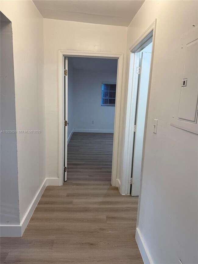 Building Photo - 9855 SW 62nd St