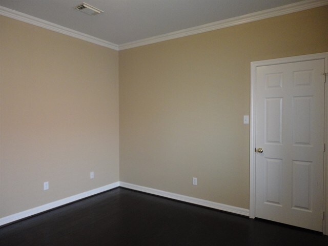 Building Photo - 7722 Heron Lakes Dr