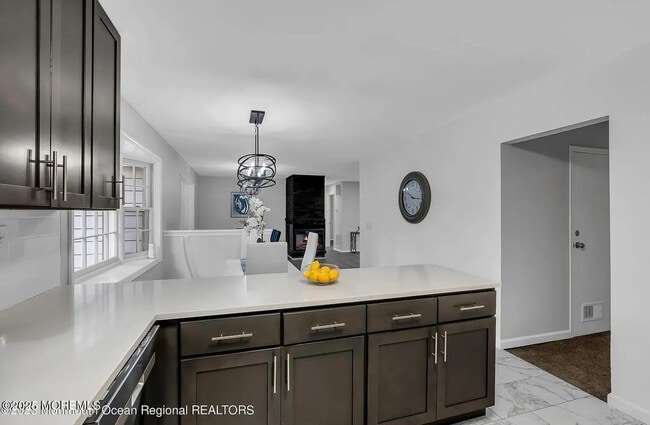 Building Photo - 821 Bay Ave