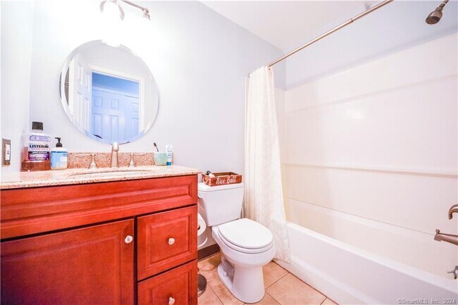 Building Photo - 115 Fillow St