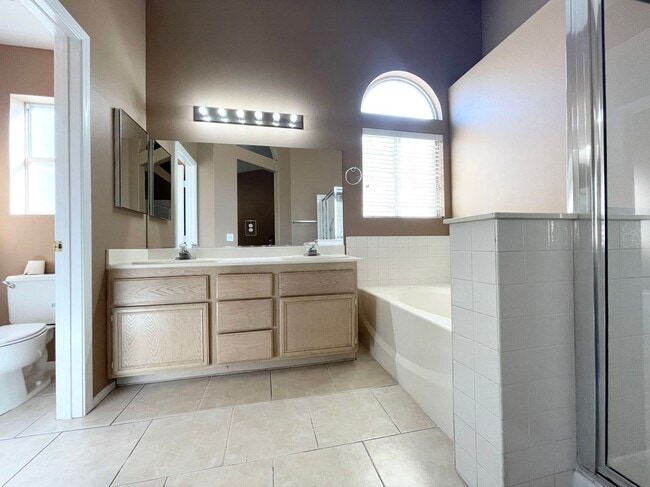 Building Photo - Nice 1-Story Single House