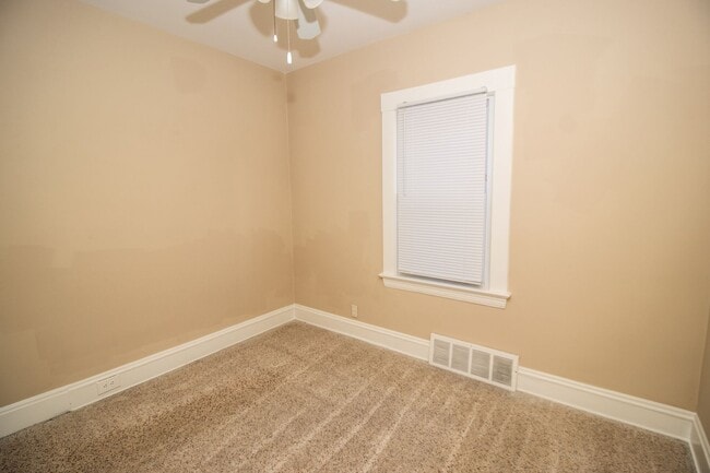 Building Photo - 3286 W 84th St