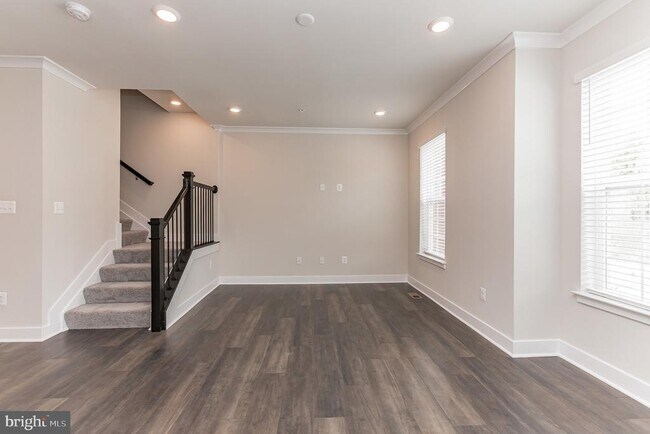 Building Photo - 8039 Blue Stream Dr