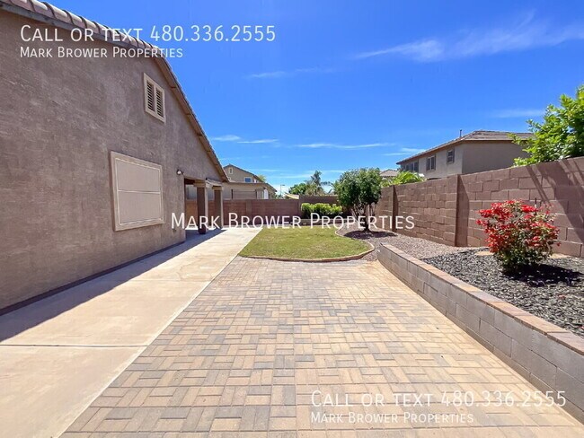 Building Photo - 11878 N 145th Ln