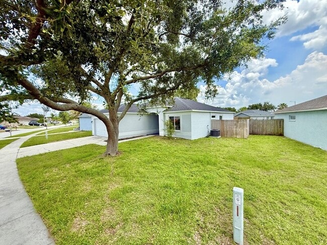 Building Photo - 12129 Buffington Ln
