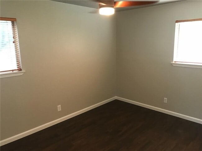 Building Photo - 8202 Renton Dr