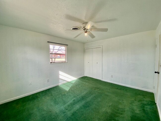 Building Photo - Must see