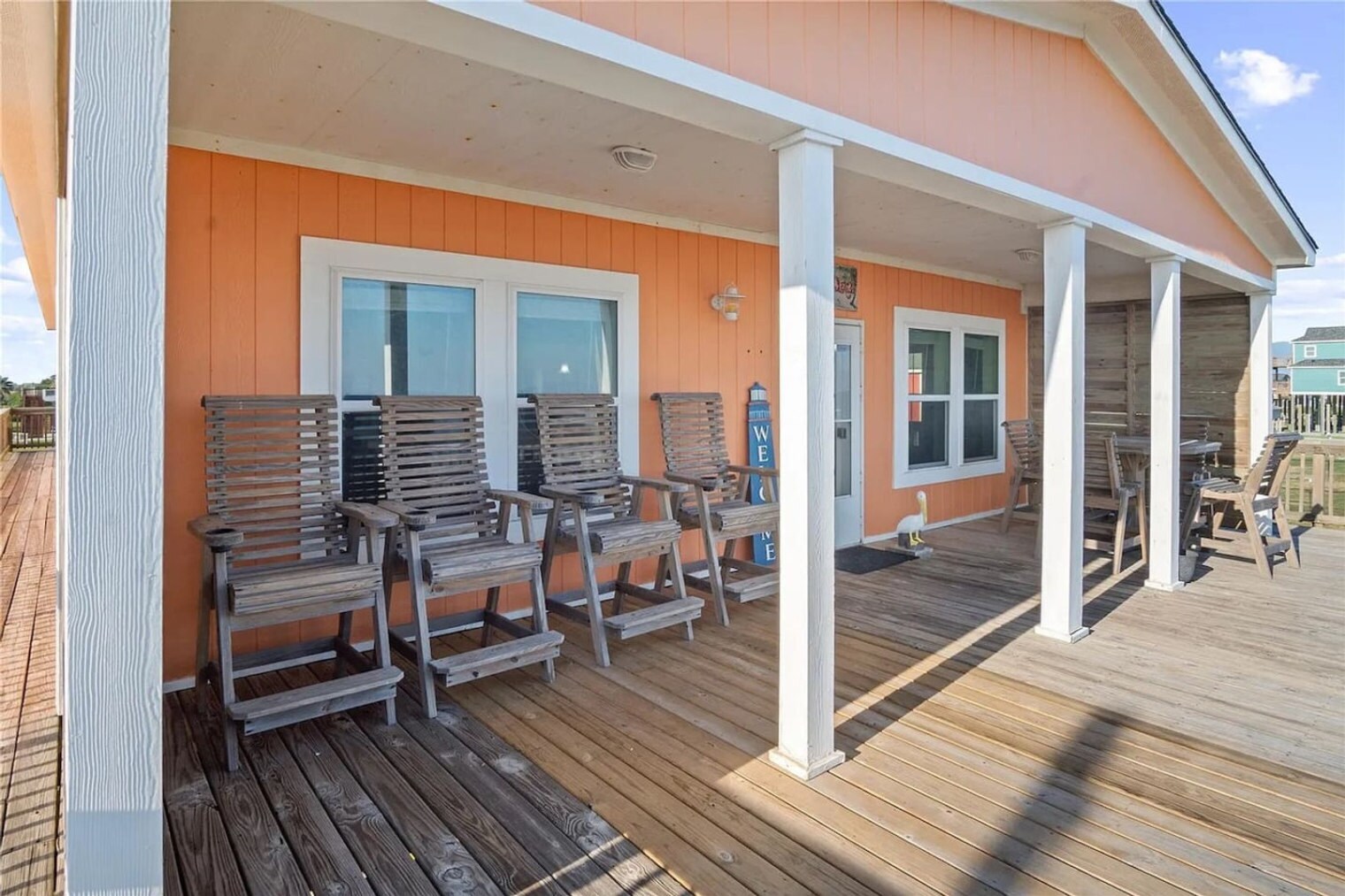 Building Photo - 975 Dolly St