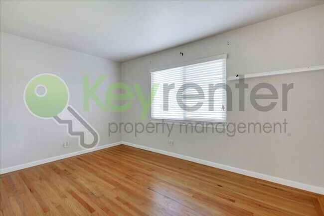 Building Photo - 3124 Brophy Dr