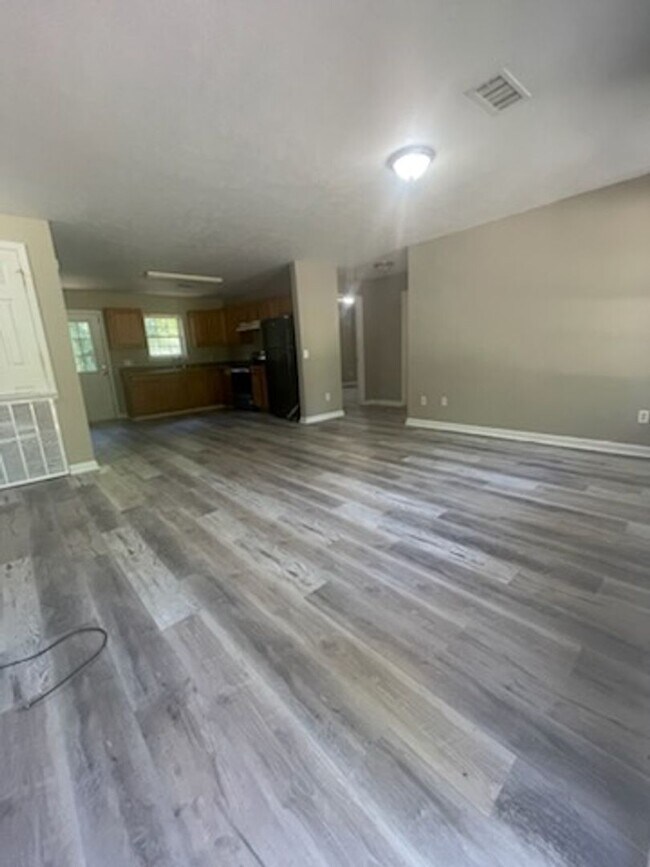 Building Photo - 118 Leeper Dr