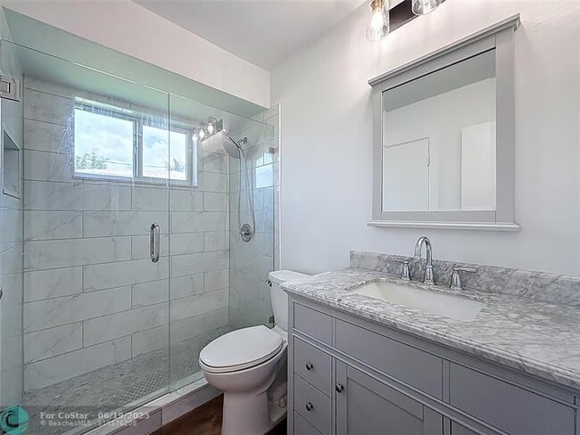Building Photo - 50 NE 56th Ct
