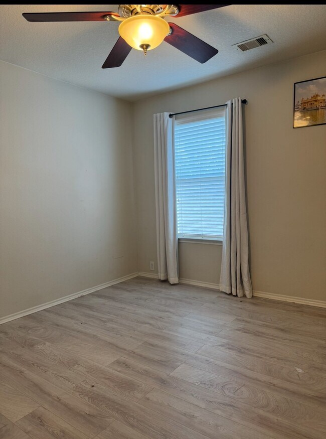 Building Photo - 25311 Mallard Bay Ln