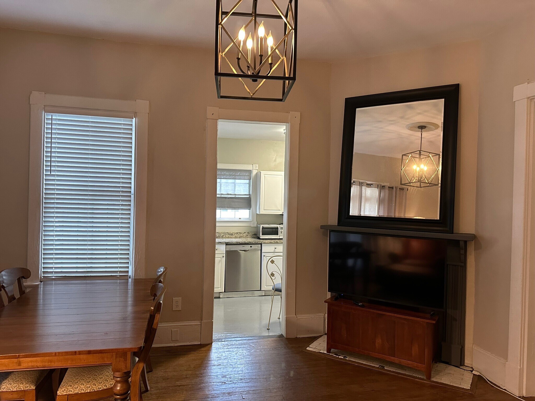 Building Photo - 2401 Habersham St