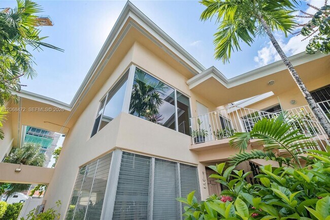 Building Photo - 9400 E Bay Harbor Dr