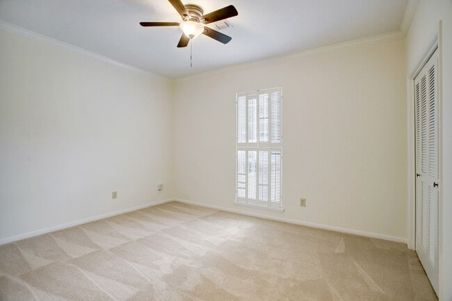 Building Photo - 1108 Nantucket Dr