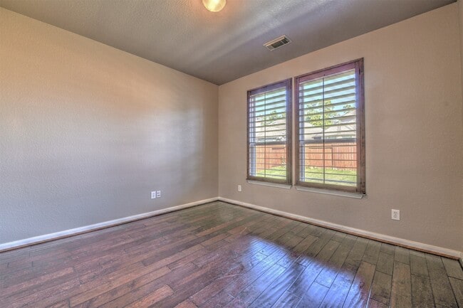 Building Photo - 17106 Tupelo Garden Cir