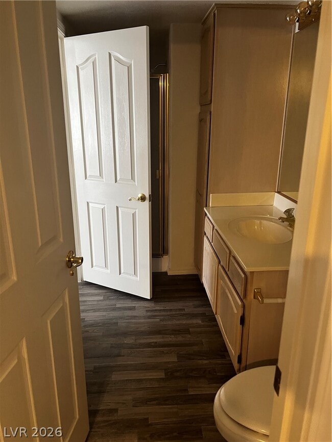 Building Photo - 701 Capri Dr