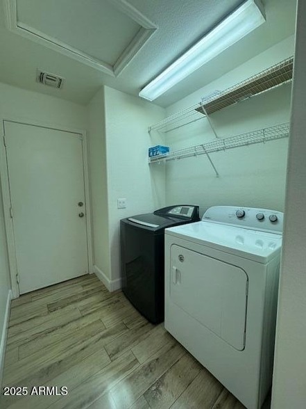 Building Photo - 1637 E Alicia Dr