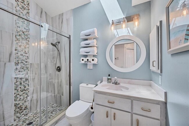 Building Photo - 11 Amberjack Ln