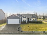 Building Photo - Beautiful 3-Bedroom, 2-Bath Home on a Corner Lot in Spanaway