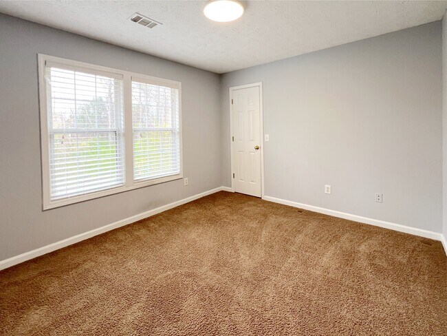 Building Photo - 1924 Riverlanding Cir