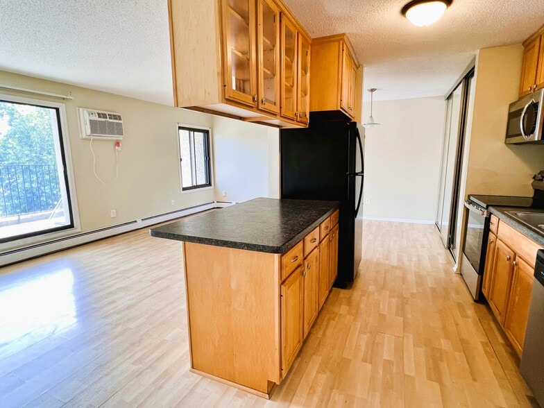 Building Photo - 4110 Rahn Rd