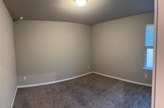 Building Photo - 104 Osier Pass