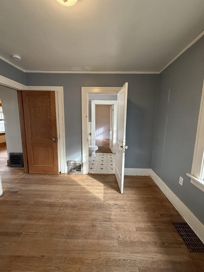 Building Photo - 2417 E Ave NE