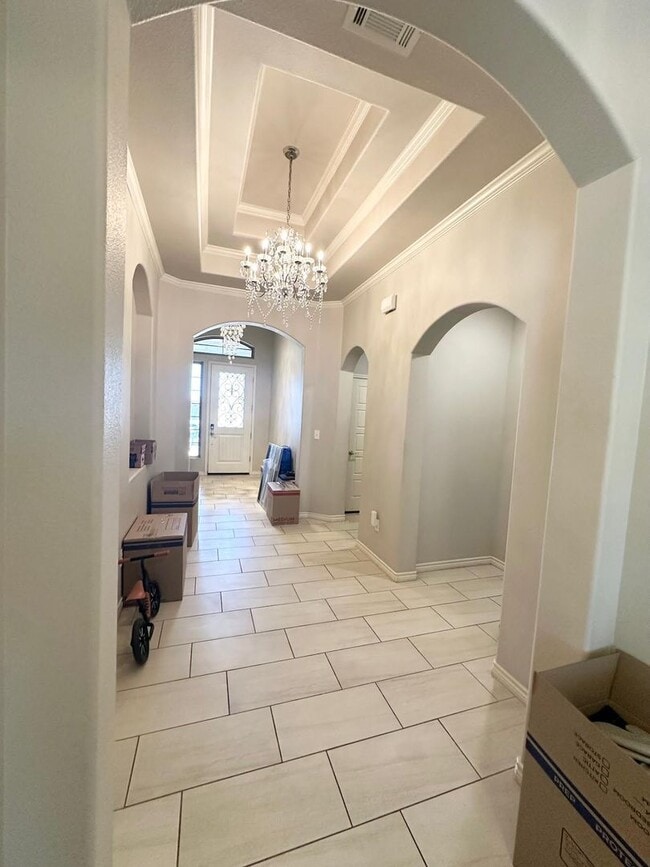 Building Photo - 4 Bedroom 2 Bathroom Property Ready to Rent!