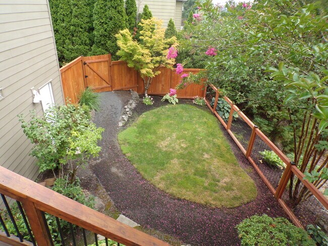 Building Photo - 10630 SW Kable St