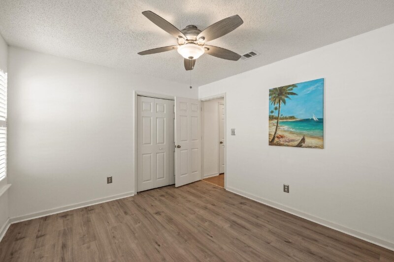 Building Photo - 5278 St Ives Ln