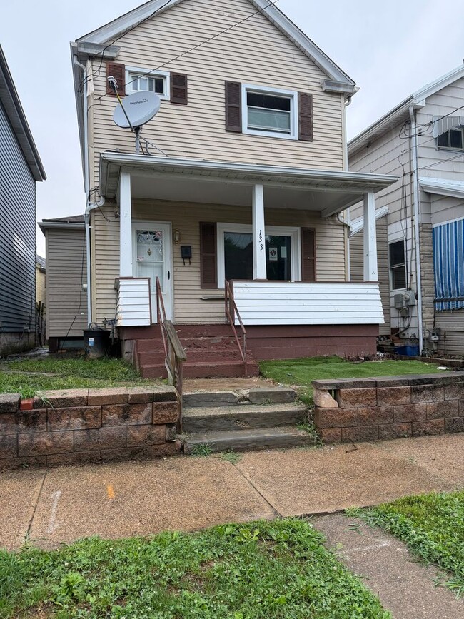 Building Photo - 3 Bedroom 1 Bath House
