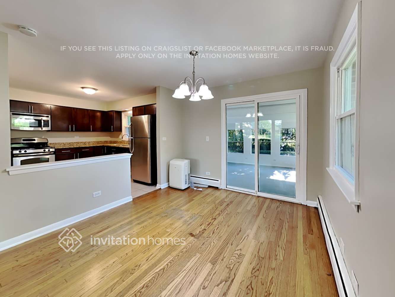 Building Photo - 2833 Briarwood Dr E