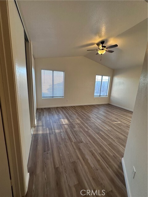 Building Photo - 11209 Desert Rose Dr