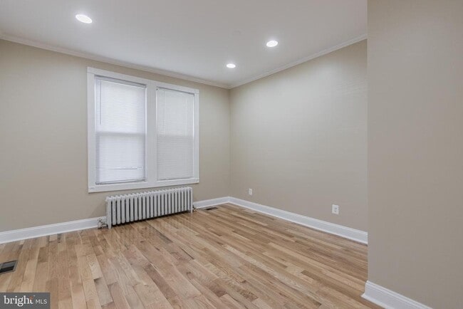 Building Photo - 1700 3rd St NE