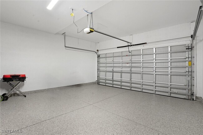 Building Photo - 5667 Melbourne Ct