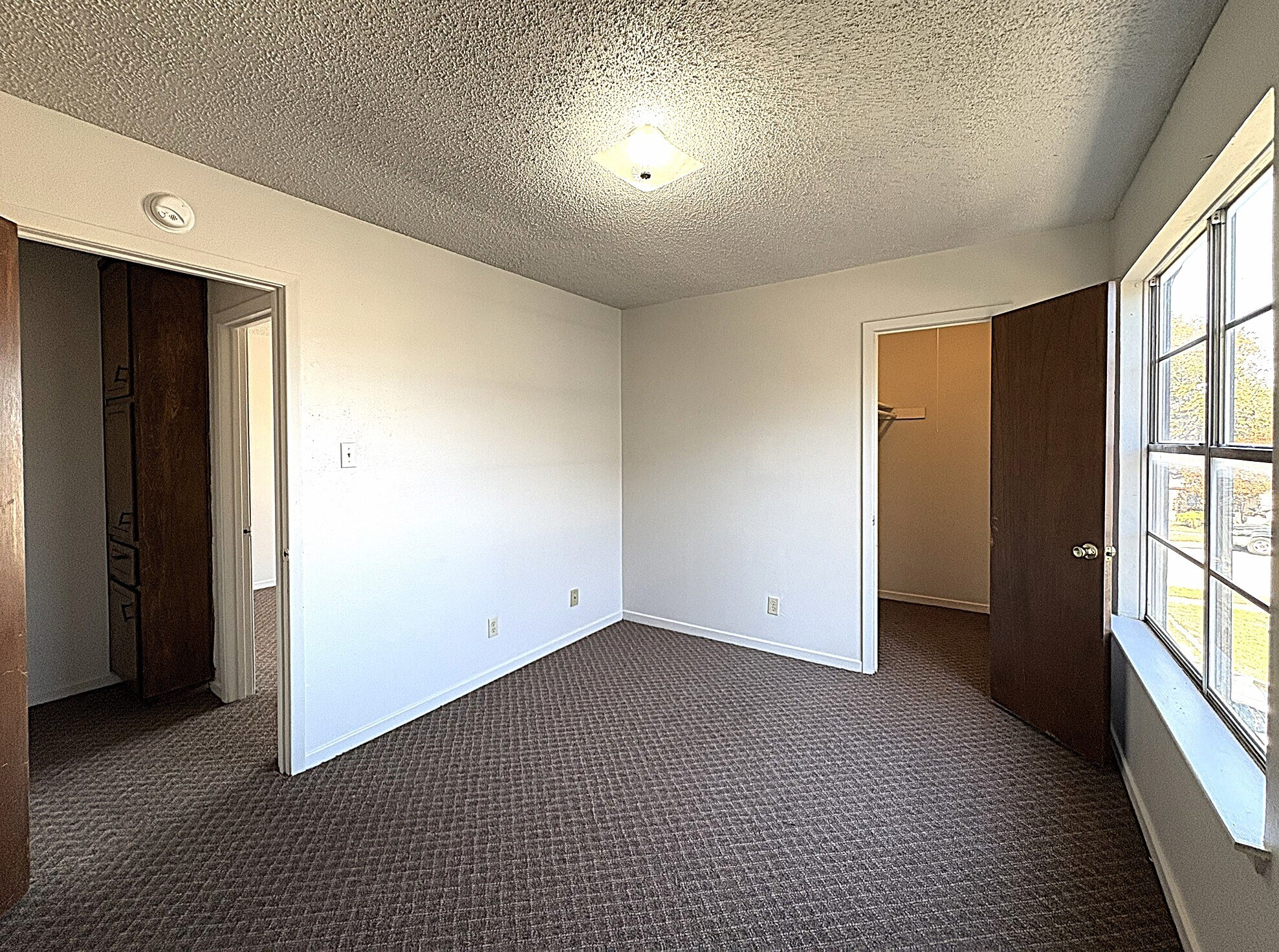 Building Photo - 1202 Covey Ln