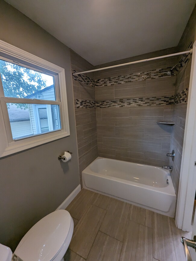 Main Floor Primary Bath - 9275 W 22nd St