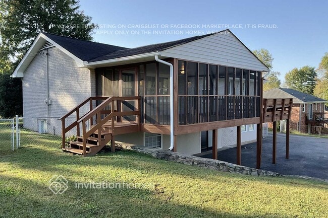 Building Photo - 640 Des Moines Dr