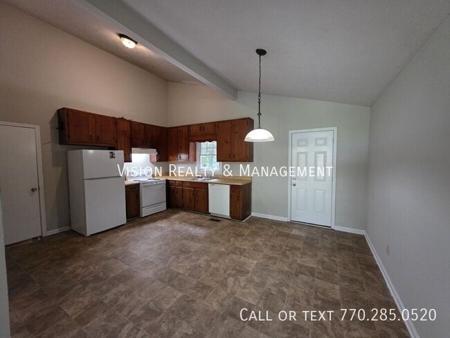 Building Photo - 155 Pine Hill Dr
