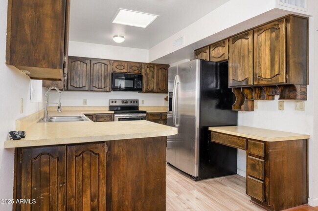 Building Photo - 17316 Valloroso Dr