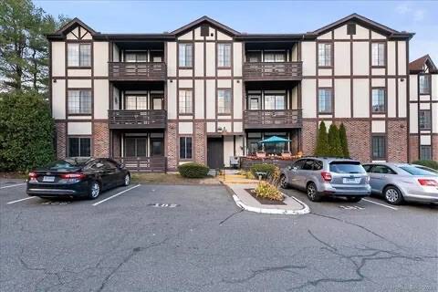 Building Photo - 365 Mather St