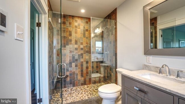 Building Photo - 53 Iron Bridge Rd