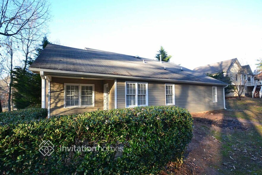 Building Photo - 211 Johnstons Way