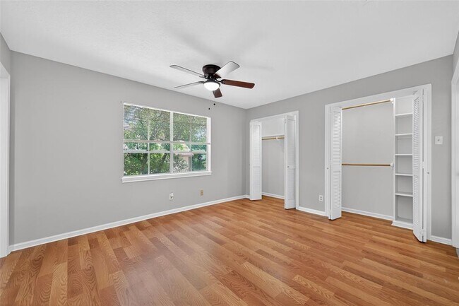 Building Photo - 663 Ravensworth Dr