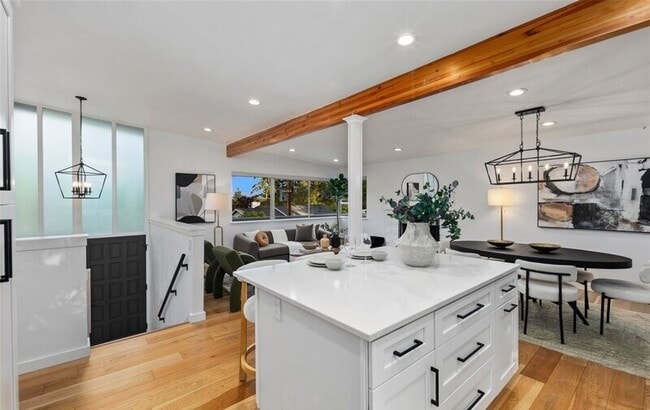 Building Photo - 201 165th Ave NE