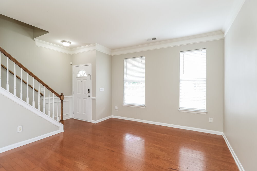 Building Photo - 620 Wrayhill Dr